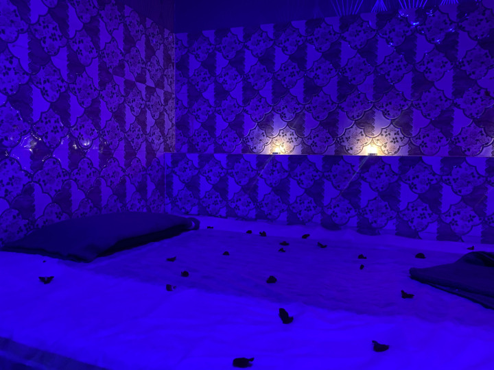 Relxation aromatherapy massage 